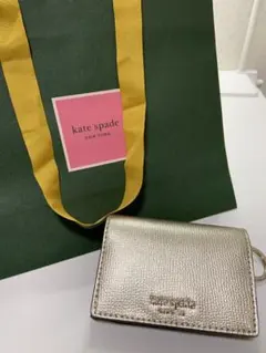 kate spade 折りたたみ財布