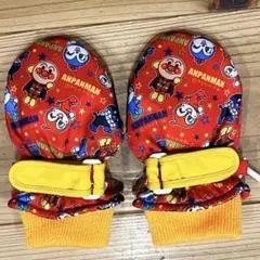 アンパンマン　手袋　ミトン　雪遊び