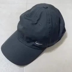 ナイキ クラブ アンストラクチャード メタル スウッシュ キャップ