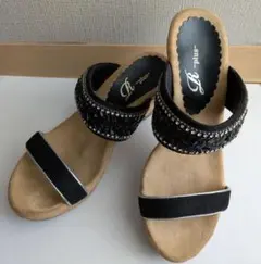 ウェッジサンダル