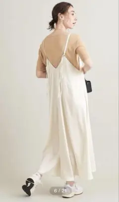 美品　BEAUTY&YOUTH バックVカット キャミワンピース