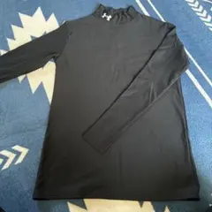 アンダーアーマー長袖インナー 150裏起毛コンプレッションウェア黒YLGスポーツ