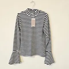 【新品タグ付き】長袖 Tシャツ ボーダー　トップスフレア袖　L