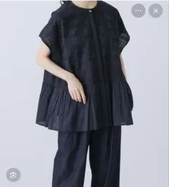 かぐれ　新品タグ付き　フロント刺繍フレンチブラウス　アーバンリサーチドアーズ