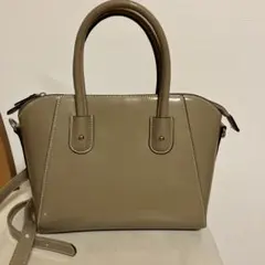 エナメルバッグ　ライトブラウン　ショルダーバッグのサムネイル
