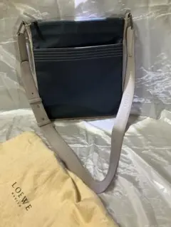 LOEWE 　ロエベ　アナグラム ショルダーバッグ ネイビーのサムネイル