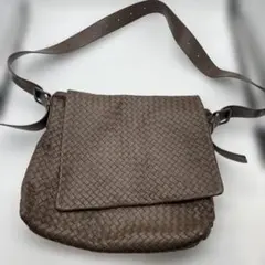 ボッテガヴェネタ イントレチャート レザー ショルダーバッグ