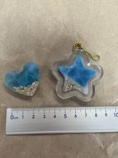 レジン製ハート型と星型チャーム