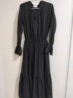 earth music&ecology 黒ロングワンピース