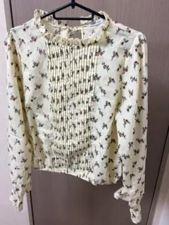 OLIVE des OLIVE 花柄フリルブラウス