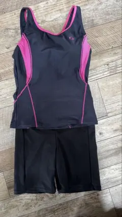 スポーツ用水着 タンクトップとショートパンツセット