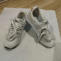 asics アシックス スニーカー ホワイト ベージュ　GEL LYTE