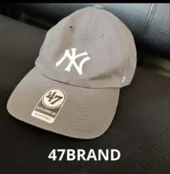 美品　 47BRAND　 クリーンナップ NYヤンキース キャップ グレーのサムネイル