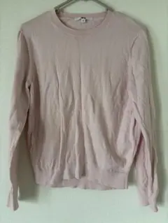 未使用に近い　UNIQLO ウォッシャブルコットンクルーネックセーター