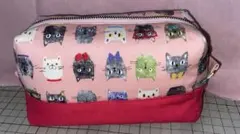 ボックスポーチ　猫柄
