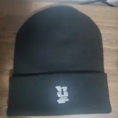 hufビーニー新品