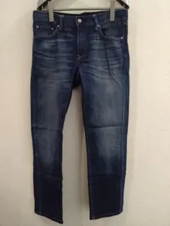 UNIQLO スリムフィット ストレートデニム