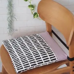 北欧柄とくすみピンク　正方形　防災頭巾カバー　座布団カバー