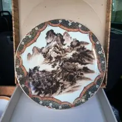中国美術 美人図 飾り皿 金彩 絵皿 専用ケース付き 中国美術 美人図 飾り皿 専用木製ケース付き - メルカリ