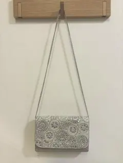 グリーンレーベルリラクシング　ビジューパーティーバッグ　シルバー