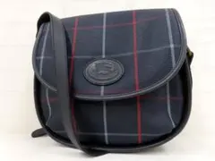 Burberry バーバリー　ショルダーバッグ ノバチェック　ネイビー　PVCのサムネイル