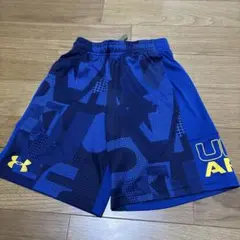 UNDER ARMOUR グラフィックハーフパンツ