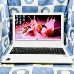 すぐ使える！SSDでサクサク快適☆爽やか白ノートパソコン♪カメラ付き