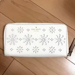 ✨新品✨アンテプリマ✨ マッツェット✨手帳型✨iPhoneSE✨ホワイト