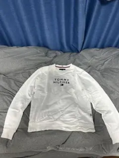 TOMMY HILFIGER ホワイト トレーナー