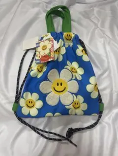 新品 タグ付き　 wiggle wiggle リュック バッグ