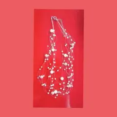 パールとメタルビーズのネックレス　華やか