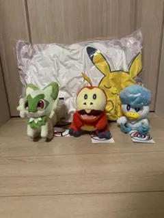 【セット売り】ポケモンセンター ピカチュウ初夢まくら、パルデア御三家ぬいぐるみ他