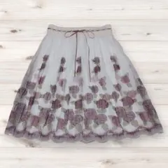 【未使用】L'EST ROSE・花柄・レース・薔薇刺繍チュールフレアスカートのサムネイル