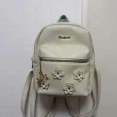 子供用リュック　花モチーフ ホワイト　女の子