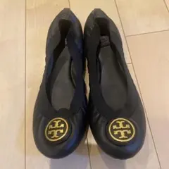 Tory Burch フラットシューズ バレエシューズ ブラックのサムネイル