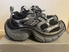 balenciagaスニーカー