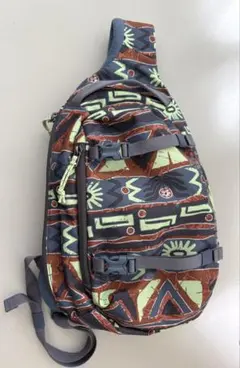 美品 Patagonia パタゴニア アトム・スリング 8L