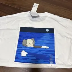 新品未使用　ユニクロ　カウズコラボTシャツ　XLサイズのサムネイル