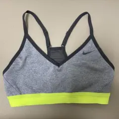 NIKE ナイキ　M カップ付き　トップス　スポーツウェア