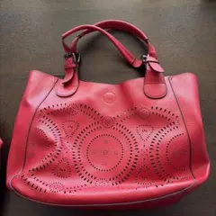 赤い穴あきデザイン ハンドバッグ Vittorio Godi