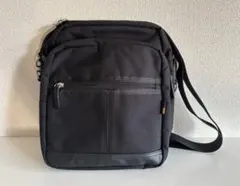 【新品未使用】Eddie Bauer （エディバウアー）ショルダーバッグのサムネイル