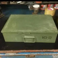 アメリカ製 コンテナボックス オリーブ