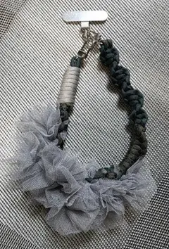 ハンドメイド　携帯ストラップ　携帯アクセサリー　パラコード　ハンドストラップ