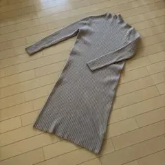 ベージュ リブ編み ニットワンピース