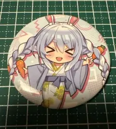 ホロライブ 兎田ぺこら 缶バッジ - メルカリ