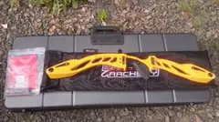 Bear Archery コンパウンドボウ 矢4本、ケース、リリーサー付き - メルカリ