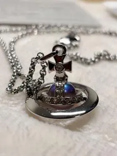 ヴィヴィアンウエストウッド　タイニーオーブ ネックレス レディース 真鍮