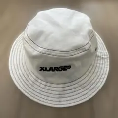XLARGE チャンピオン コラボ ホワイト バケットハットのサムネイル