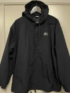 ナイロンジャケット reebok