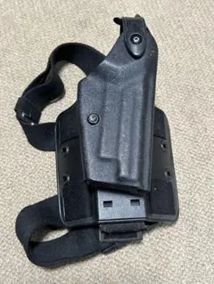 Sig　P220系シリーズ サファリランド レッグホルスター Amazon.co.jp: Safariland レッグホルスター SIG P220/P226 右用